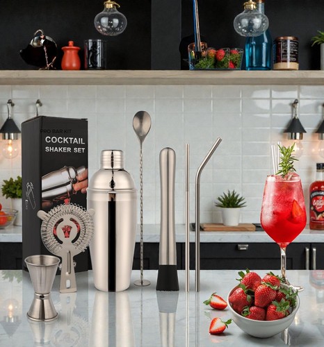 Cocktail shaker set piece - cocktail,